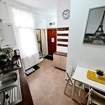 Old Center Universitate Coltea - Cav9 Apartamento