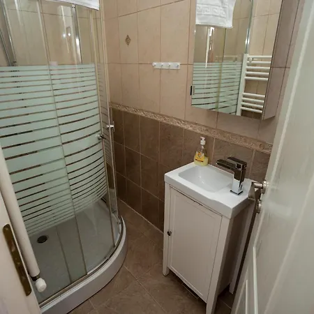 Old Center Universitate Coltea - Cav9