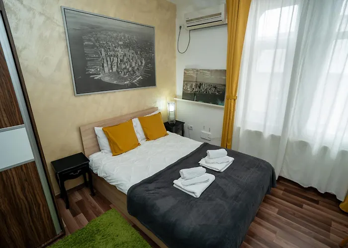 Old Center Universitate Coltea - Cav9 * בוקרשט