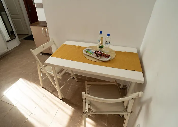 Old Center Universitate Coltea - Cav9 בוקרשט