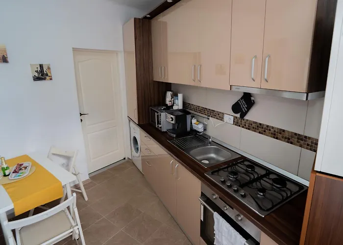 Old Center Universitate Coltea - Cav9 *