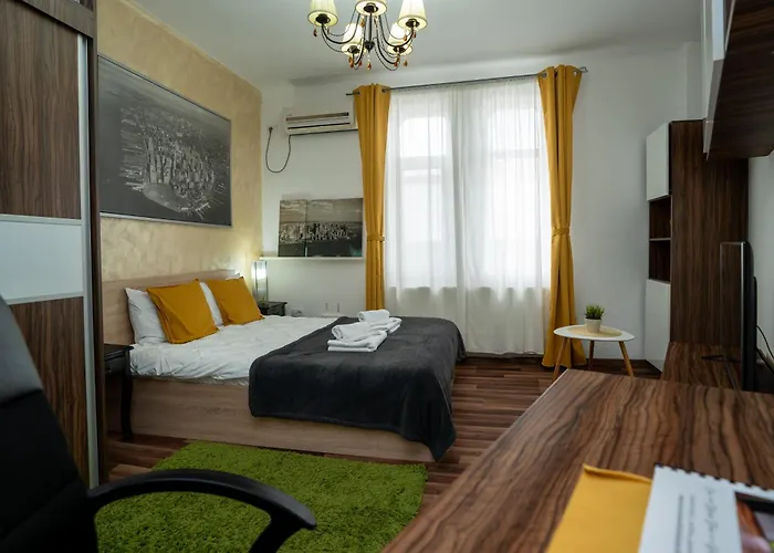 Old Center Universitate Coltea - Cav9 *