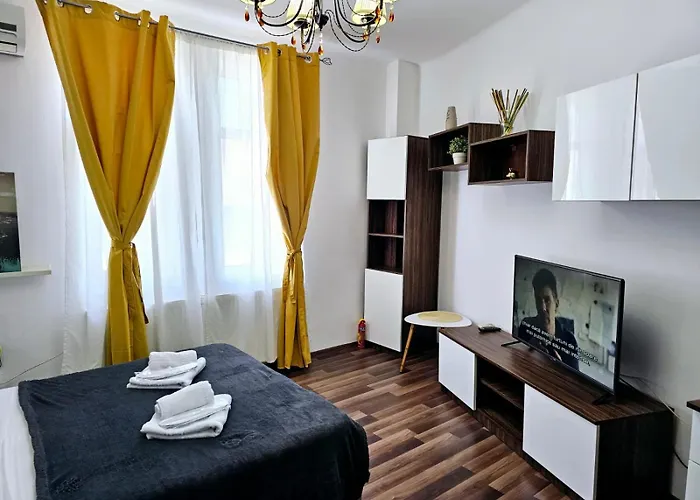 Old Center Universitate Coltea - Cav9 בוקרשט